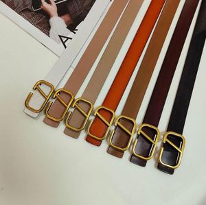 Klassisk solid färg guldbokstavsrem för kvinnor designers designer bälte vintage stift nålspänne bälten 9 färger avancerad presentförpackning