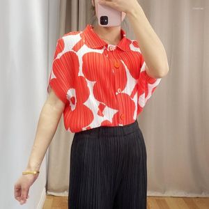 Damenjacken VERKAUFEN Miyake Fold Print Floral Modischer einreihiger Kurzarmmantel mit weitem Bund AUF LAGER