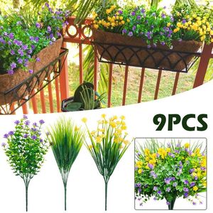 Flores decorativas 9pcs Artificial para decoração ao ar livre Plantas falsas resistentes a UV Bushes de vegetação reutilizável de flores de plástico falsas