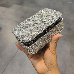 Storage Boxes Full Diamond Jewelry Box Travel Portable Mirror Makeup Earrings Ring Pins Bracelets Necklaces Case Organizers