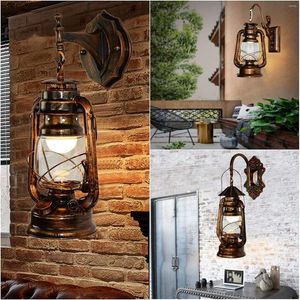 Wall Lamp Classic Iron Light Waterproof Outdoor Antique Bronze Metal Hollow Oil Glass Vintage Bedroom Decor Fixtures