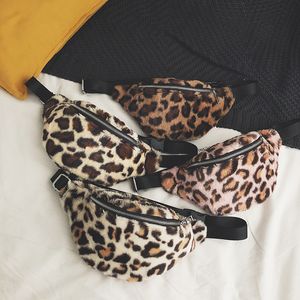 Midjeväskor Plush Women Leopard Crossbody Ladies Fanny Pack för Luxury Handbag Bum Belt Chest Female Wallet 230204