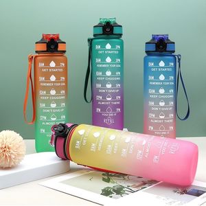 Butelki z wodą sporty 1 litr z słomkowym podróżą na zewnątrz przenośne przezroczyste 32 uncji plastikowe moje napój BPA za darmo 230204