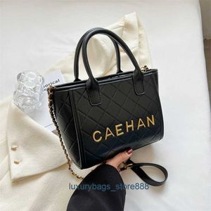 Factory Handbags Are Exported Online Bag Women 2023 New One Shoulder Crossbody Women's Fashion Diamond Small Square Net Red Fragrant Tote