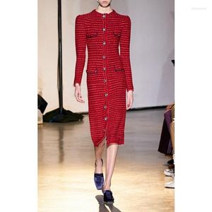 Günlük elbiseler! Satış 11.12 Yüksek Son Moda Mizaç Kırmızı Yün Örme Kadın Zarif Vintage Elmas Kristal Düğmesi İnce Elbise