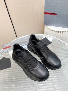 2022 Sneakers botki Wyczyść Sole Triple S Casual Dad Buty męskie platforma 17fw Paris Vintage Old Crystal Bottom Triple-S Sports 38-44 0520