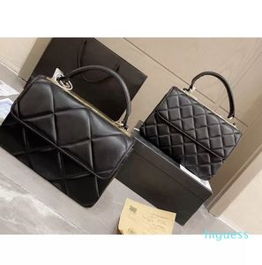 2023-Top Borse Lady Borse di lusso borse a tracolla designer trendypurse Donne all'ingrosso Borsa a tracolla con patta in pelle nera mini