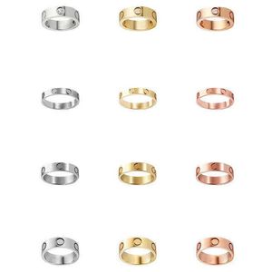 Moda Lover Rings Kadın Tasarımcı Yüzük Çift Takı Band Titanyum Çelik Elmas Klasik Altın Gümüş Gül İsteğe Bağlı Boyut 4mm