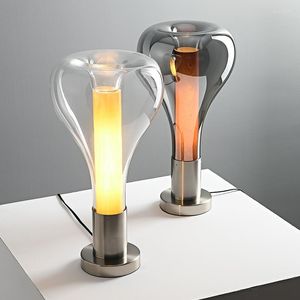 Lâmpadas de mesa Luz de luxo de vidro criativo para estudo de leitura AC 220 V Luzes simples de cabeceira do quarto