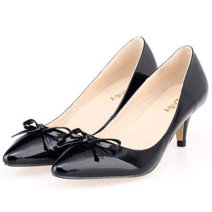 드레스 슈즈 Loslandifen 여자 섹시한 낮은 미드 새끼 고양이 발 뒤꿈치 신발 PU Patent Leather Bow Knot Wedding Shoes와 함께 발가락 작업 펌프 678-3 G230130