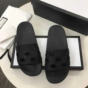 2023 Women Men Sandálias Sandálias Sandálias de Borracha Designer Designer Slides Causal Slides Não deslizantes Verão Flip Flip Flors Outdoor Flor Platform Slippers Tamanho 4-11.5 com caixa NO010