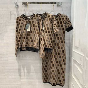 Sıradan Elbise Tasarımcı Tam Mektup Örme Tişörtler Kadınlar Marka Sweaters Kazak Ladies Party Gece Kulübü Elbise SO4H