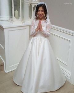 Kız Elbiseler Resmi Çocuklar Düğün için Çiçek 2023 Sırtsız Tek Neck Fildişi Dantel Aplikler Uzun Kollu Kızlar İlk Cemaat Gowns