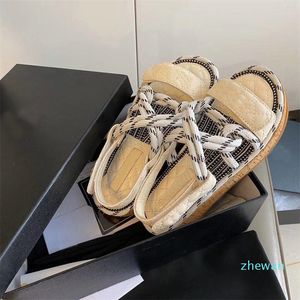 Sandálias designer mulheres rendas verão lazer sapatos casuais de sola grossa all-match