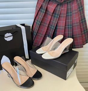 Designerskie damskie buty na wysokim obcasie Slipper Transparency guma moda klin luksusowe sandały owczelne letnie dama seksowne kapcie na pięcie
