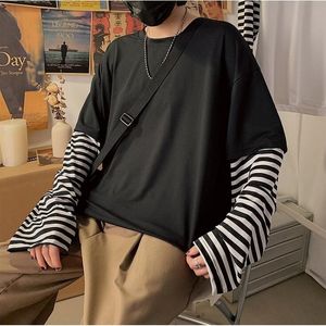 Męskie koszulki z długim rękawem Fake dwuczęściowy chłopcy T Shirt Striped Men Autumn Oversed Tees Ubrania Tshirt Ulzzang Patchwork Cartoon T Shirt Boys 230204