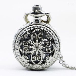 Pocket Watches Fashion Vintage Alloy Hollow Out Flowers Women Quartz Watch Girl Sweater Chain Necklace Pendant Clock Gifts TD2159