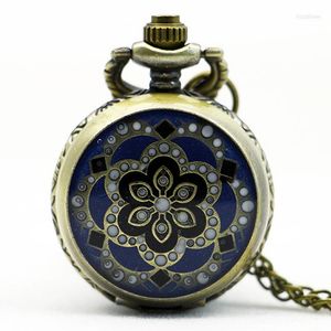 Pocket Watches Fashion Bronze Flower Pattern Dress Quartz Watch Halsband med hängande tröja Chain Clock Pendant Women Gift TD2152