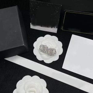 2022 Nieuwe mode Crystal Alphabet Stud Earring Aretes Orecchini Ladies Wedding Party Gift Luxe Designer sieraden met doos