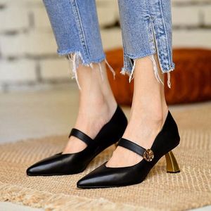 Sukienka Buty Karin Lady High Quality 2023 On Sale Metal Decoration Spike Heels Kobiety Plus Size 39 Spring