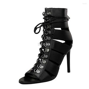 Scarpe eleganti 2023 Moda Nero Sandali estivi Lace Up Cross Legato Peep Toe Tacco alto Cinturino alla caviglia Superficie netta Scava fuori Donna