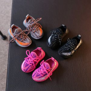 2023 First Walkers Spring Baby Shoes Boy Girl respirável malha de tricô sapatos infantis moda infantil tênis macio confortável criança sapatos 221011