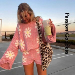 Women's Tracksuits Sweet Cute Women Two Piece Flower Knitted Sets Casual Lounge Wear Outfits Oversized Sweater Zipper High Waist Shorts Suit