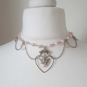 Anhänger Halsketten Handgefertigte zierliche engelhafte rosa Perlen-Perlenhalsketten mit Herzen und Cherub-Charms Y2K Indie-Schmuck Pixie Fairy Core-Halskette 0206