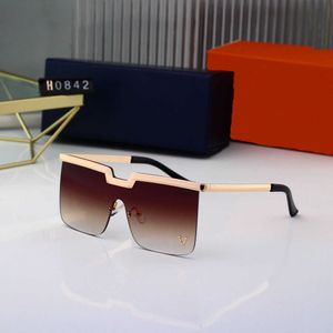 2023 homens e mulheres ￓculos de sol polarizados da marca de luxo designers de moda de moda Sunglasses Gold Half Frame Multi-Color Travel Beach Fashion Sunglasses