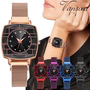 Wristwatches 2023 Magnet Buckle Strap Wrist Watches Creative Square Inlaid Rhinestone Luxury Fashion Quartz Women Watch Clocks Gift Relojes
