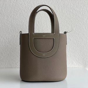 10A new top leather women's bags handmade waxed thread luxury designer shoulder stitching bucket shopping bag classic fashion retro British style brand mommy tote