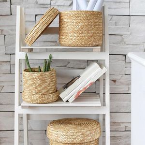 Scatole portaoggetti 3 pezzi / set Cestino intrecciato in paglia fatta a mano con coperchio Snack Organizer Box Cesti per la biancheria Rattan Flower Baske