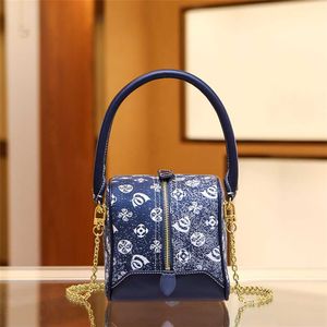 2023 Purses Clearance Outlet Online Sale French new chain underarm small crowd shoulder super fire large capacity messenger bag woman