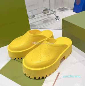 2022 Luxurys Designers 샌들을위한 남성 여성 여성 클래식 플로럴 234 슬라이드 플랫 가죽 고무 플랫폼 플립 플립 플립 플립 기어 고품질 바닥 해변 클로그 로퍼