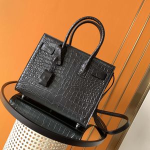 Lady Luxury Tote Bag Yzszl大容量デザイナーハンドバッグ10Aトップティア品質のレザーショルダーバッグ