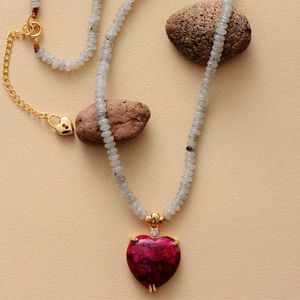 Pendant Necklaces New Classic Natural Stones Red Heart Pendant Necklace Women Exquisite Short Choker Collar Jewelry Gifts Wholesale G230206