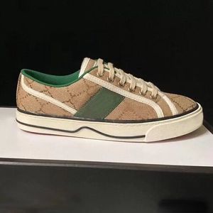 Tennis 1977-serien canvas Casual skor Lyxdesigner italienska damskor Gröna och röda mesh-randiga gummisulor sträckt bomull, låga sneakers för män