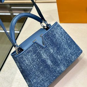 Väskor Totes Handväska Designer Comen Classic Imitation Brand Ing Denim Letter Buckle Shoulder Bag Versatile Pendder Party Dinner Wallet Wallet