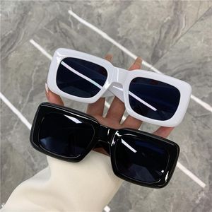 Sonnenbrille Square Frame Frauen 2023 Retro Vintage Fashion Design Shades Sonnenbrillen UV400 Außen Auto Großhandel