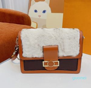 Designer Shoulder Envelope Bags Lambswool Spliced Leather Double Shoulder Strap Handbags