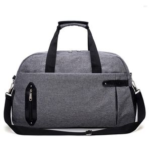 Duffel Bags 2023 Erkekler Seyahat Çantası Spor Eğitimi Çanta Çanta Büyük Kabin Bagaj Omuz Crossbody Yoga Duffle Hafta Sonu