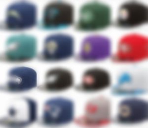 2024 New Full 8 Size Baseball Full Closed Caps Summer Royal Blue Letter Bone Beige Team Color Football Casual Sport Fitted Hats 남성과 여성 F17-02