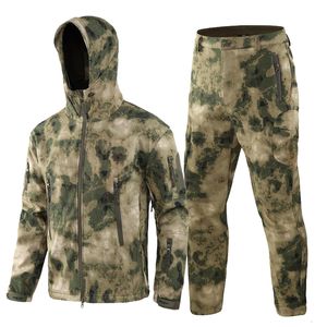 Men's Tracksuits Men Jaqueta de camuflagem Define o tubarão externo Skin Shell Soft Windbreaker de roupas de caça à prova d'água Conjunto de roupas táticas militares 230206