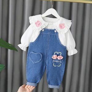 Set di abbigliamento Moda Primavera Autunno Neonate Carina camicia a maniche lunghe Salopette di jeans Jeans Pantaloni Abbigliamento per bambini 230206