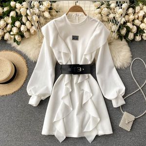 Casual Dresses 2023 Hit Woman Party Dress Long Sleeve Winter Ruffles Elegant Mini med Belt Slim A-Line Women Femme Robe