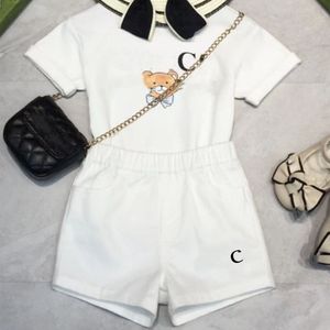 Designer di lusso Set di abbigliamento per bambini T-shirt bianca più corta moda marchio di moda britannico tesori estivi per bambini e ragazze in cotone in due pezzi AAA