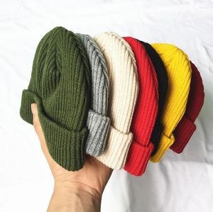 Basker brimfria hattar hiphop beanie skullcap street stickad hatt kvinnor män akryl unisex casual solid pumpa bärbar melon cap