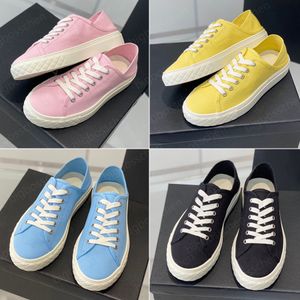 Designer Canvas Shoes Women's Casual Shoes 2023 Spring and Summer New Fashion Low-top bekv￤m andningsbar sn￶rning utomhusaktiviteter som k￶r sportskor 35-40