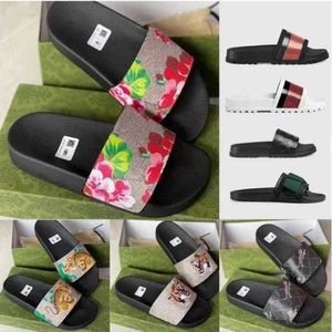 Tasarımcı Kauçuk Slide Sandal Çiçek Brokar Erkekler Slipper Dişli Dipler Flip Flops Kadın Çizgili Plaj Nedensel Slipper 35-47 Büyük Boyut Kutusu No311