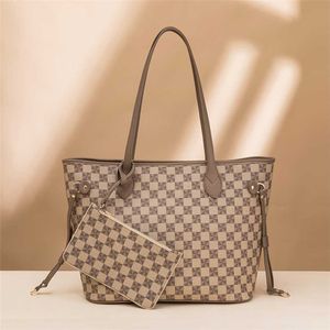 2023 Purses Clearance Outlet Online Sale axelv￤skor och handv￤ska upps￤ttningar f￶r kvinnor Ny lyx tote l￤der designer shopping shopping mode retro handv￤skor